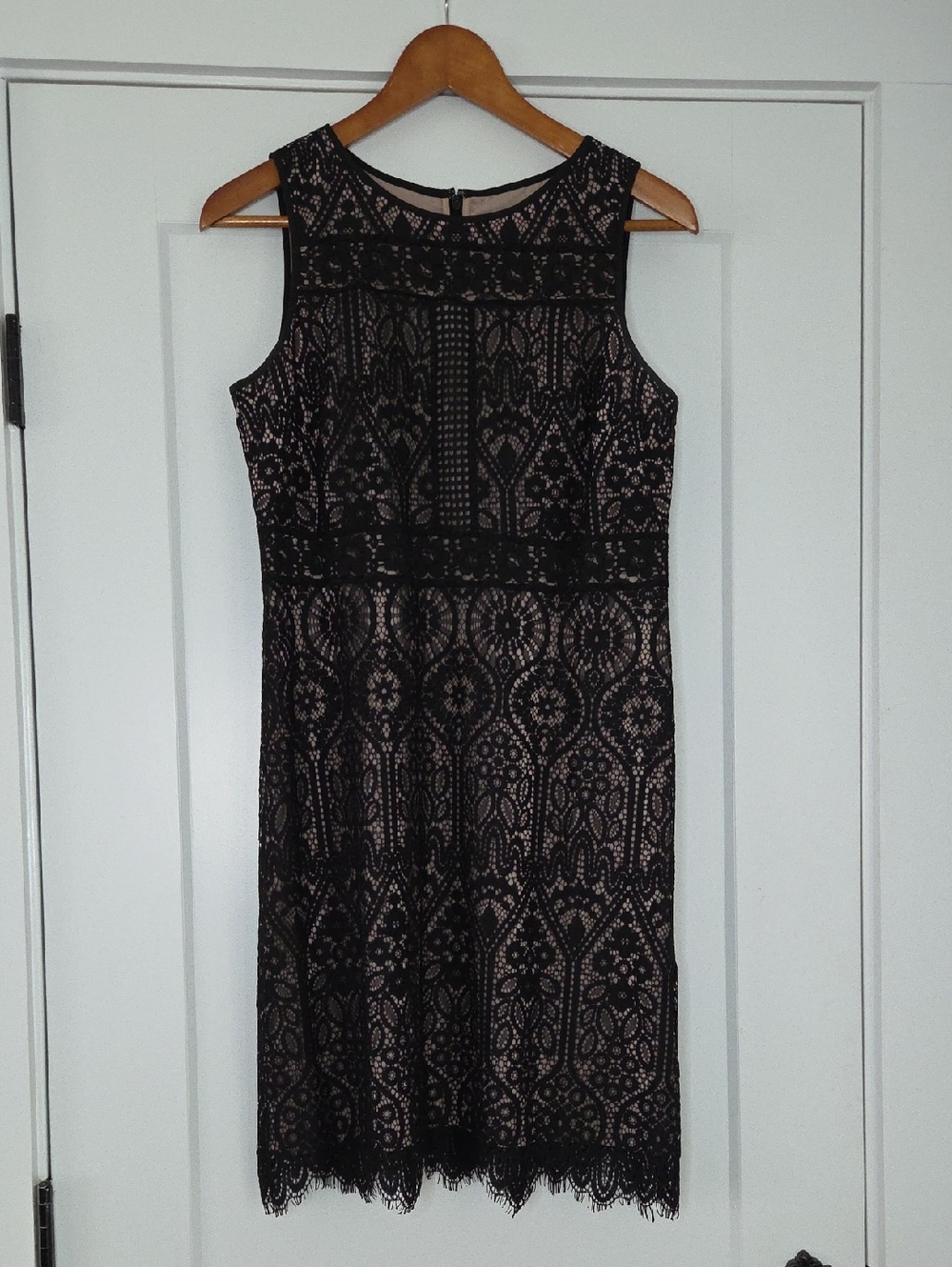 LOFT Black Lace Sheath Dress Nude Lining Sleeveless Cocktail Dress Size 8